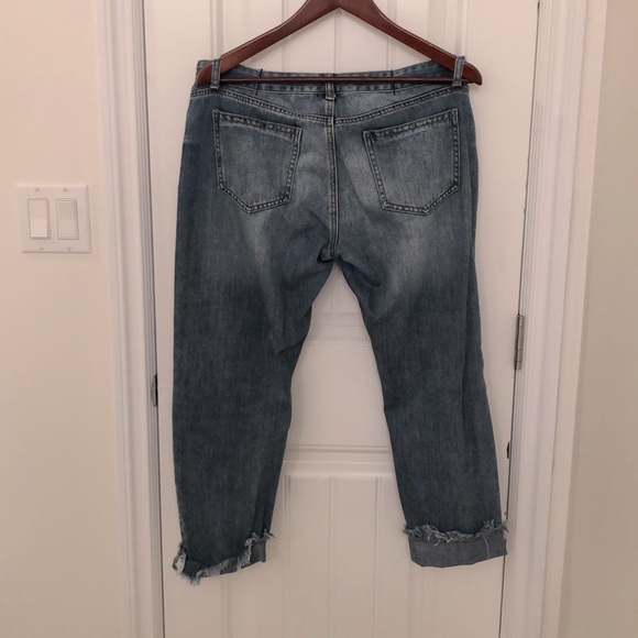Boyfriend cropped distressed jeans - Picture 2 of 4